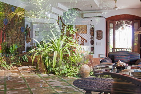 Charming Goa Boutique Hotel Living room image 2 b