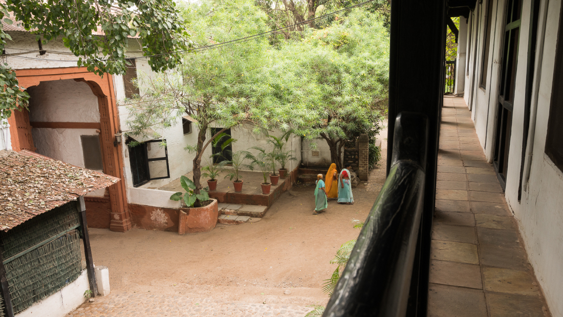 image2