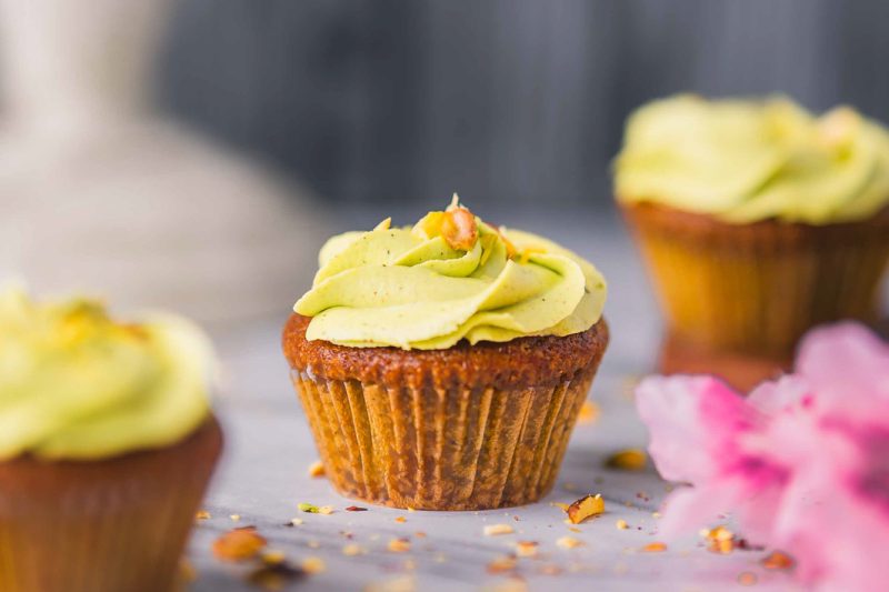 Piistachio Cup Cake Whirl
