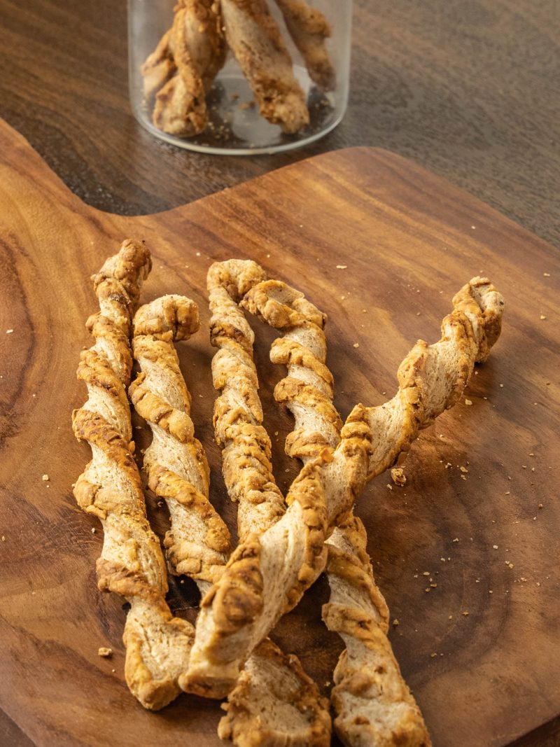 Whole Wheat Cheese Straw (Eggless) 100gm